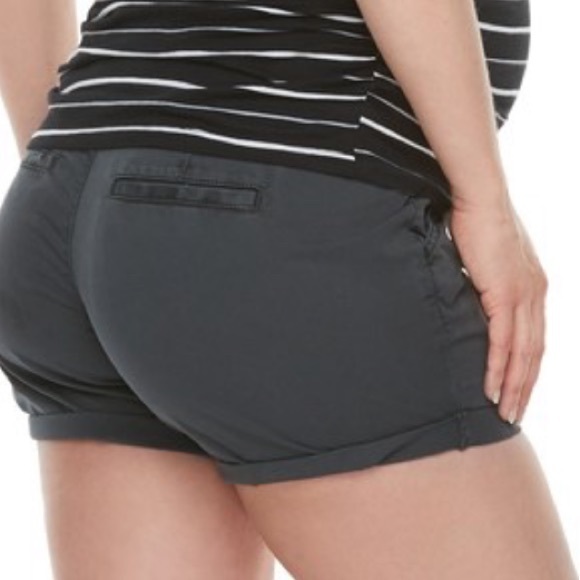 5⭐️ NWT Camo Camouflage Maternity Shorts - Picture 2 of 7